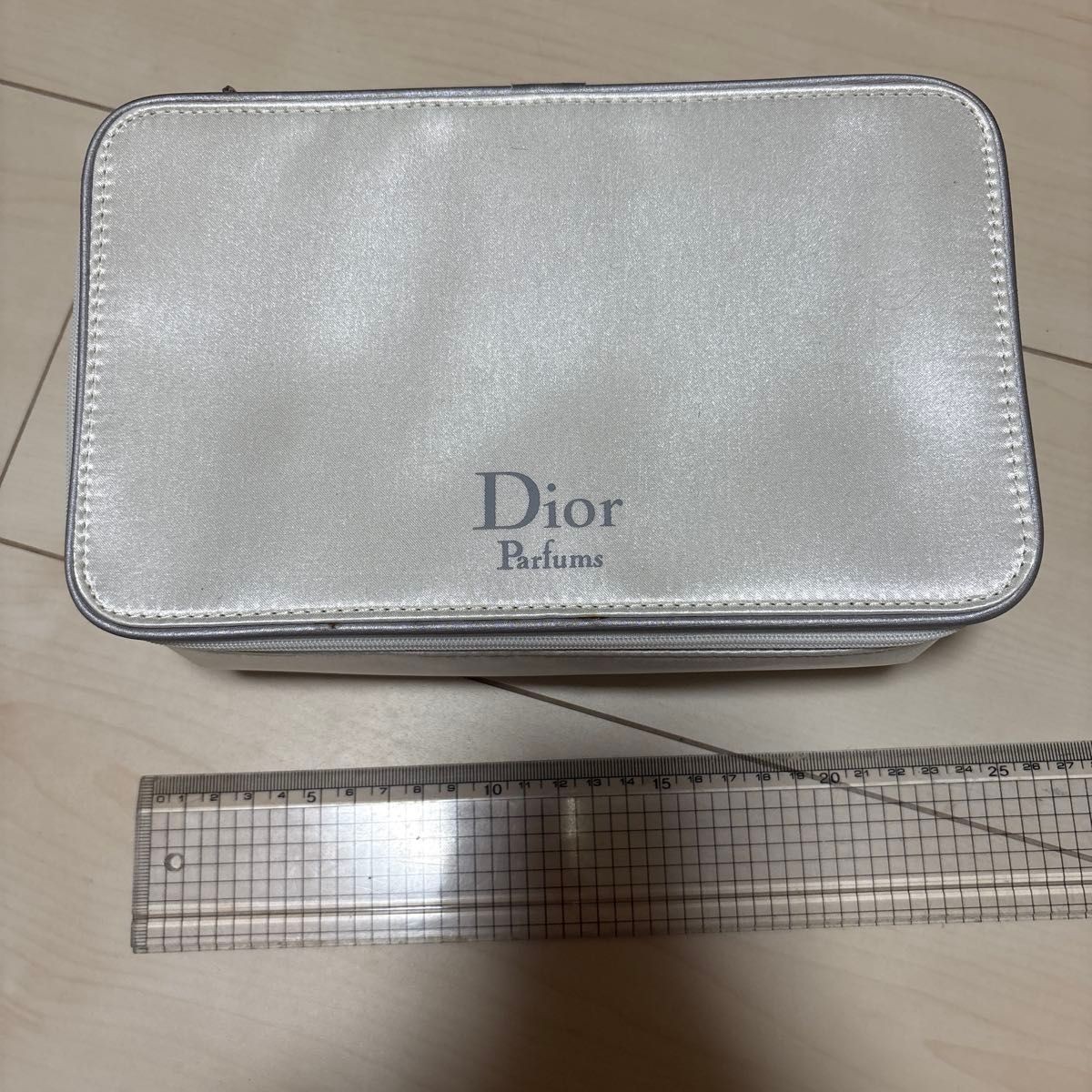 Dior Parfums Novelty Pouch White Silver Cosmetic Case MakeUp Bag Luxury