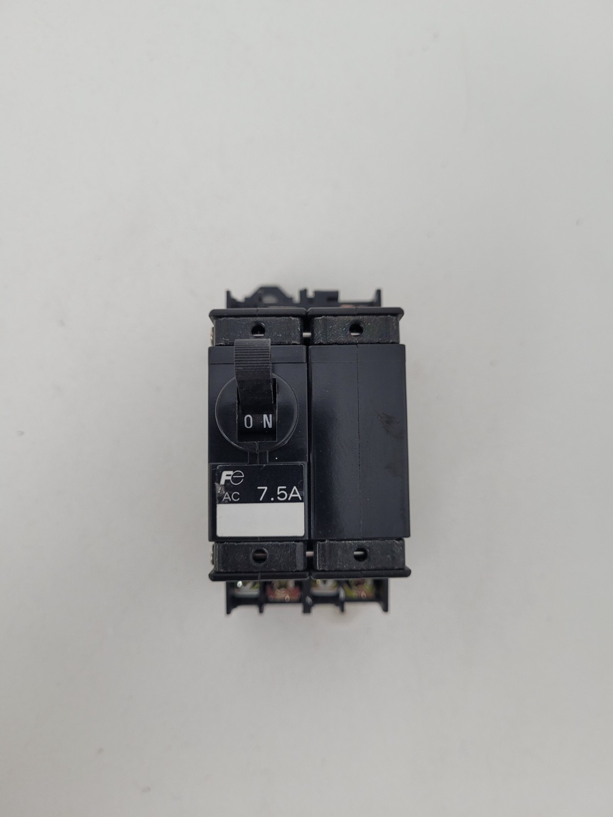 CP32E/7.5W Fuji Electric 7.5 Amp 250 Volt Circuit Breaker – Next Day Option