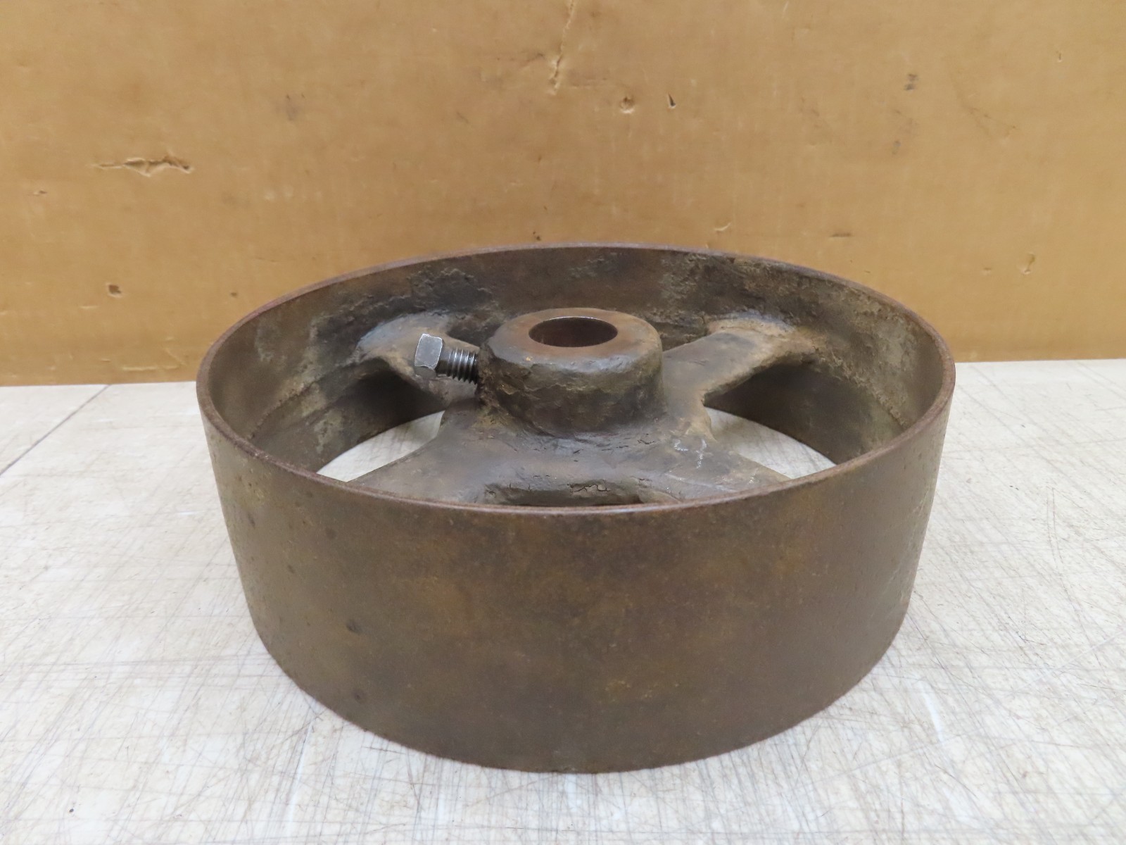 VTG ANTIQUE CAST IRON FLAT BELT PULLEY LINE SHAFT HIT MISS ENGINE 10x3x1-1/4