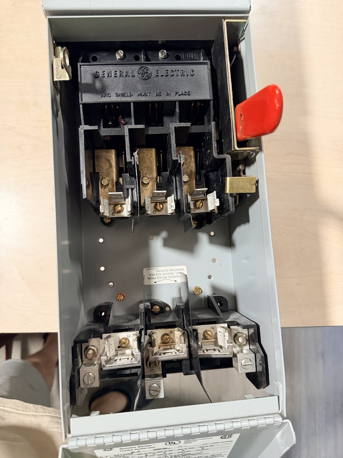 GE Spectra ADS36600HD 60A Fusible Load Break Switch 3 Pole 600V USED WORKING