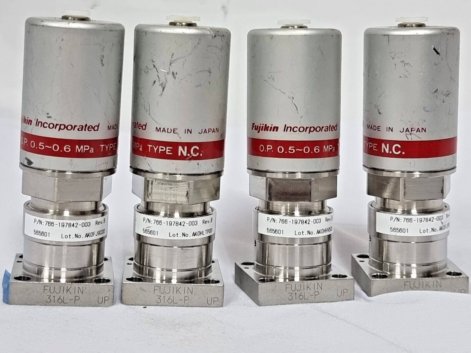 4 Fujikin O.P. 0.5~0.6 MPa, C No.565601 Type NC, Lam. 766-19782-003 Rev B,_96698