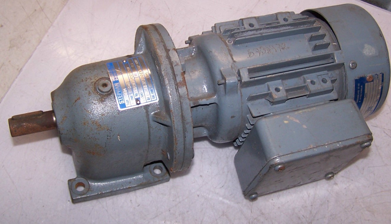 NEW STEPHAN .12 HP / .09 KW AC GEARMOTOR 220 / 380 VAC 1680 RPM 3 PHASE TYPE 7AM