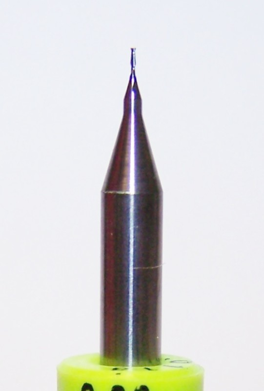 0.30mm (.0118″) CARBIDE END MILLS 2 FLUTE MICRO KYOCERA 1600.0118.045
