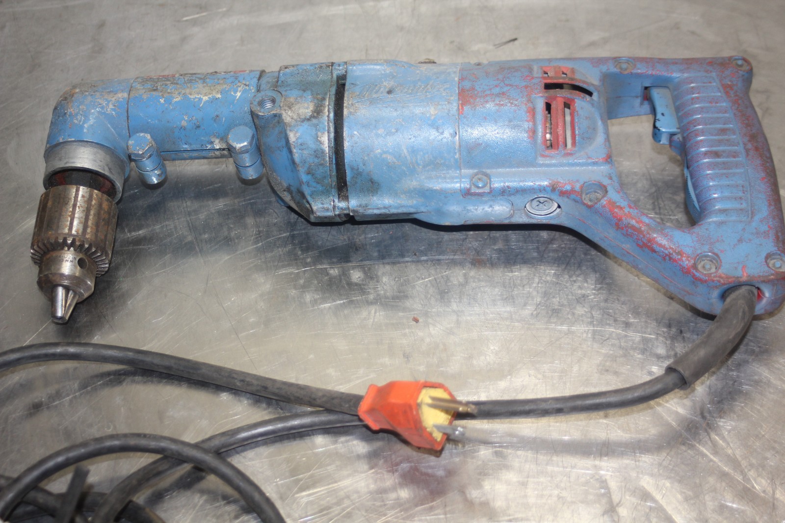 Milwaukee right angle drill