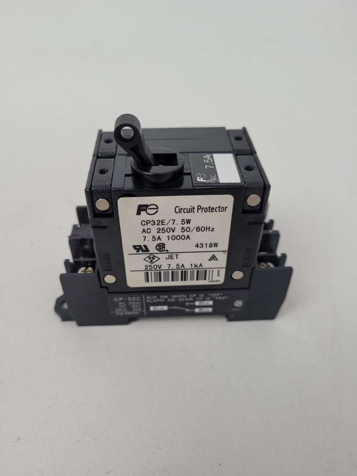 CP32E/7.5W Fuji Electric 7.5 Amp 250 Volt Circuit Breaker – Next Day Option