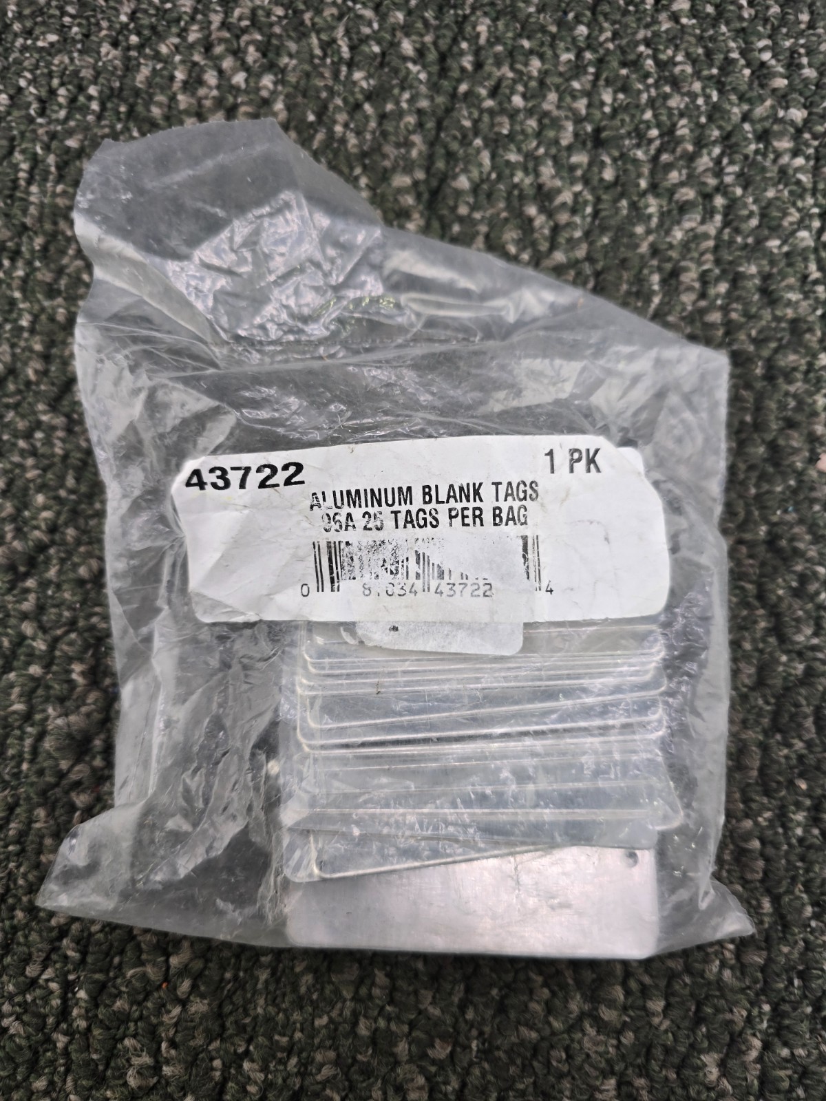 (QTY 25) 43722 18-Gauge Aluminum Blank Tags 1-1/2 inch Height x 3-inch Width