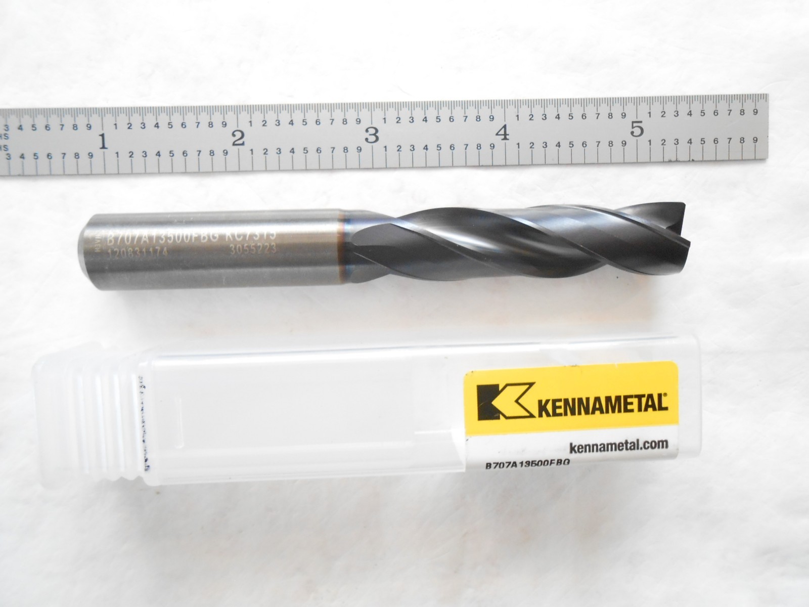 NEW KENNAMETAL 3XD 17/32″ CUT DIA. X 60MM FL X 107MM L CARBIDE FLAT BOTTOM DRILL