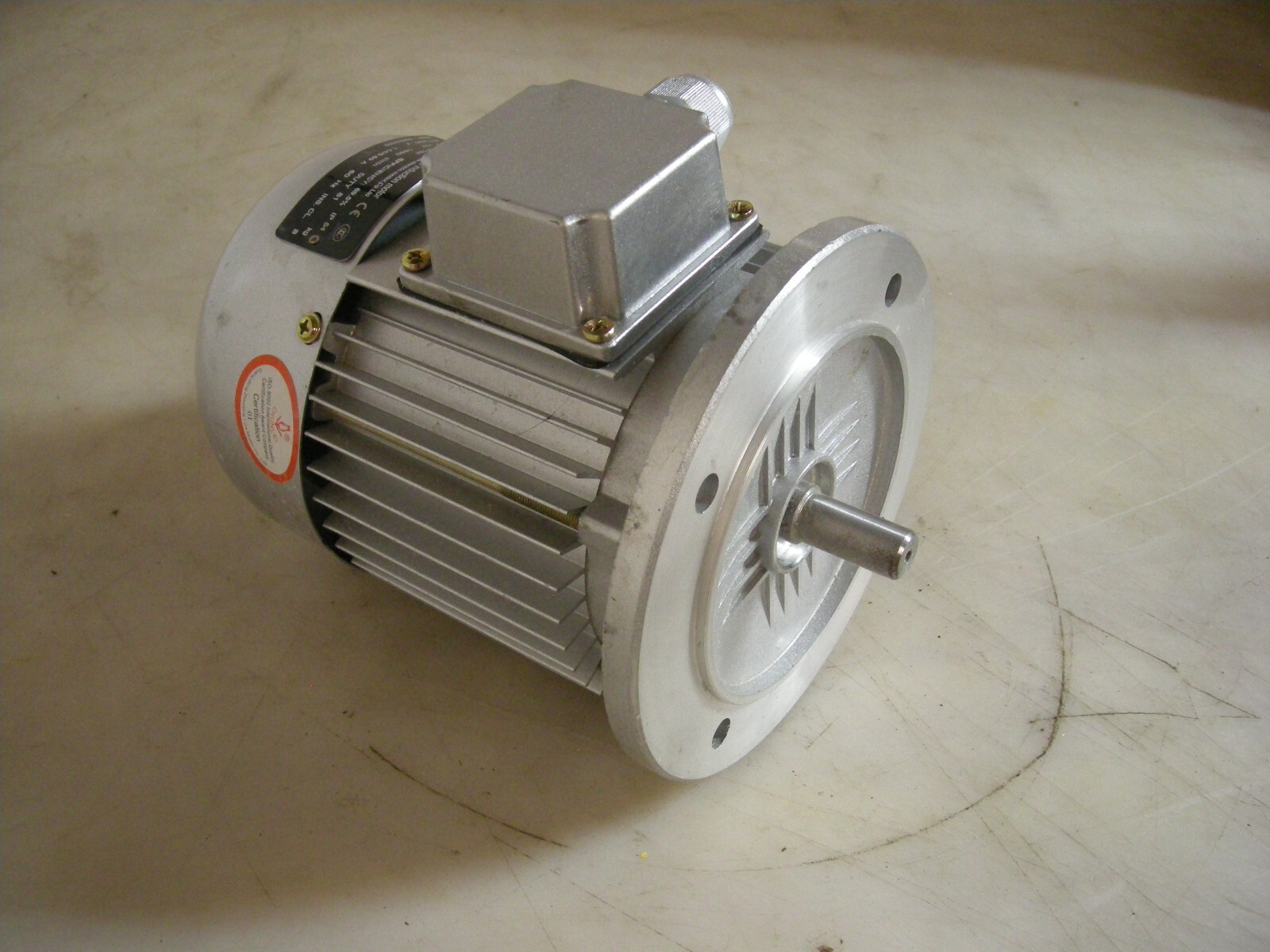 Zhaoqing Lijia 3 Phase Electric Motor 0.37 kW 1680 RPM 277/480 VAC 60Hz 1.54/0,8