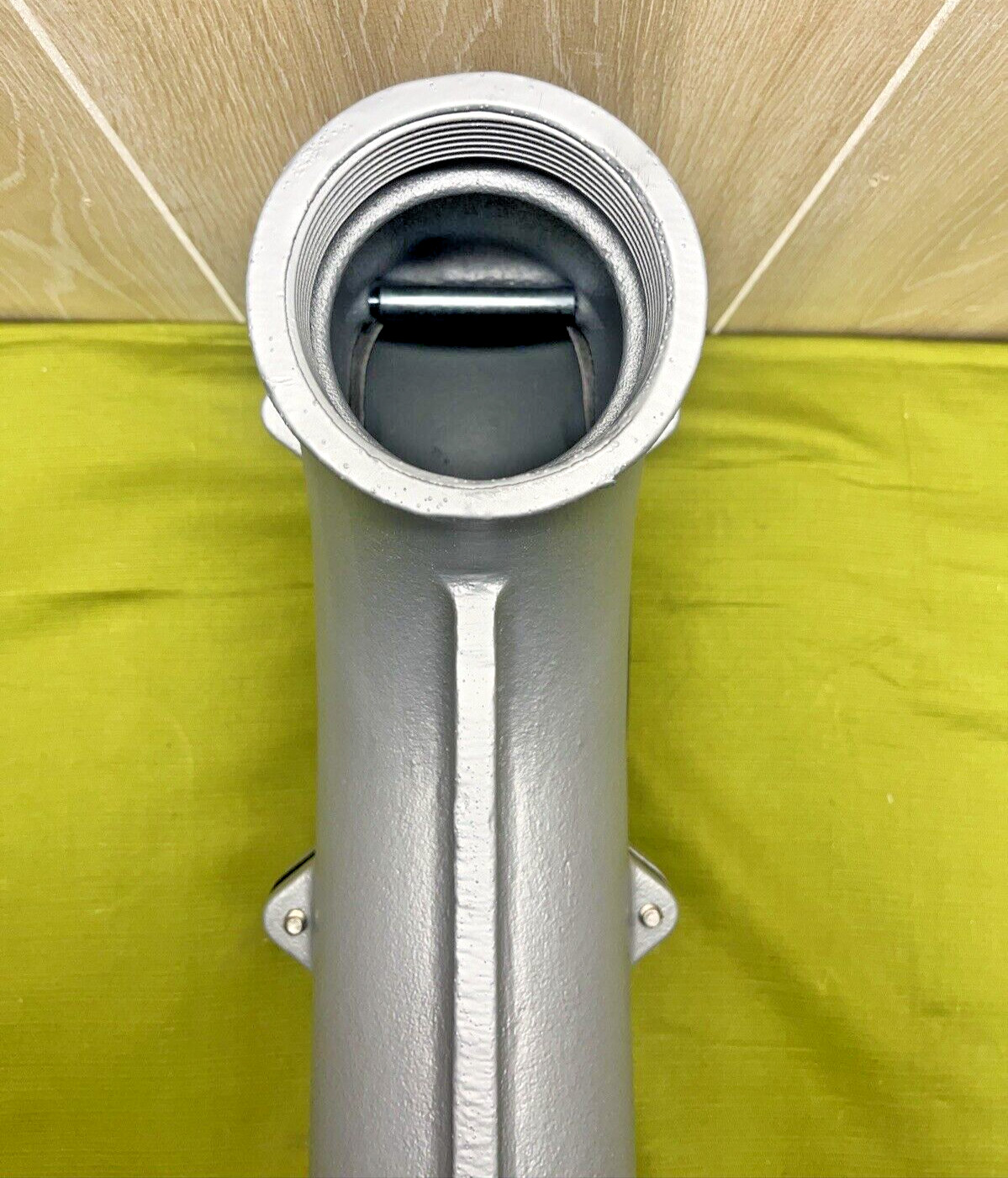 Emerson Appleton LBD Conduit Fitting LBD300-M, 3″ Malleable Iron, Pulling Elbow