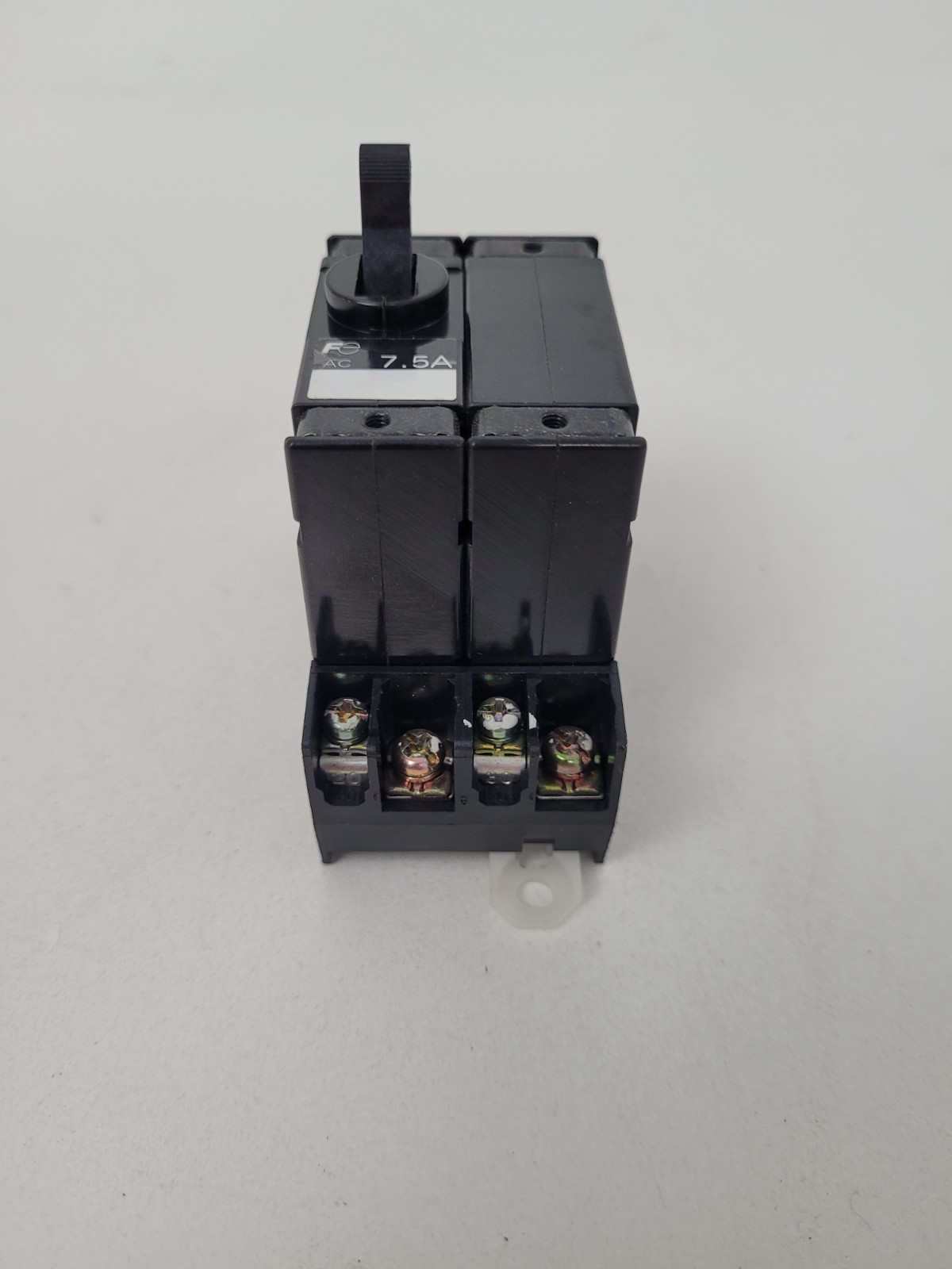 CP32E/7.5W Fuji Electric 7.5 Amp 250 Volt Circuit Breaker – Next Day Option