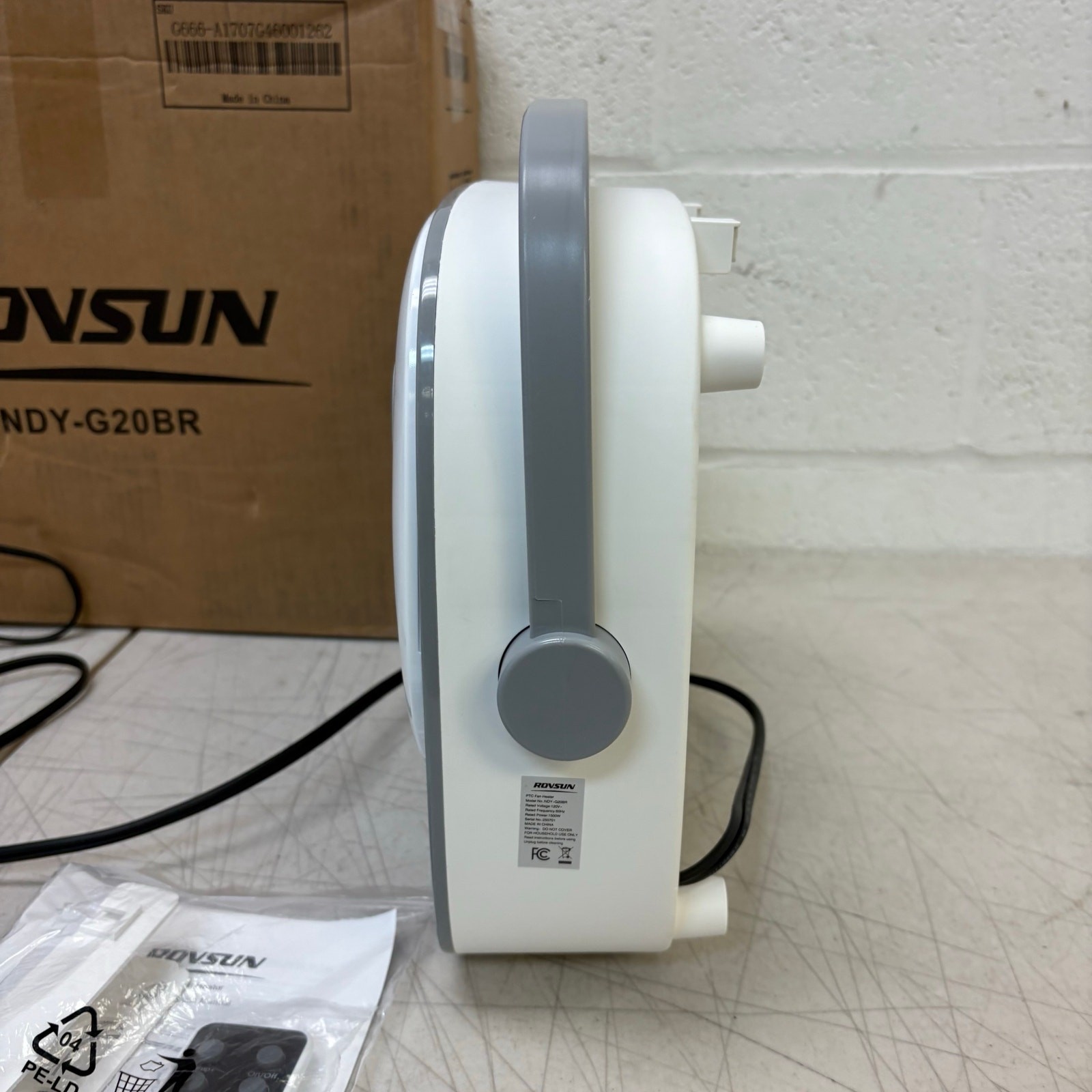 ROVSUN 1500W Wall-Mounted & Freestanding Heater with Portable Handle 120V