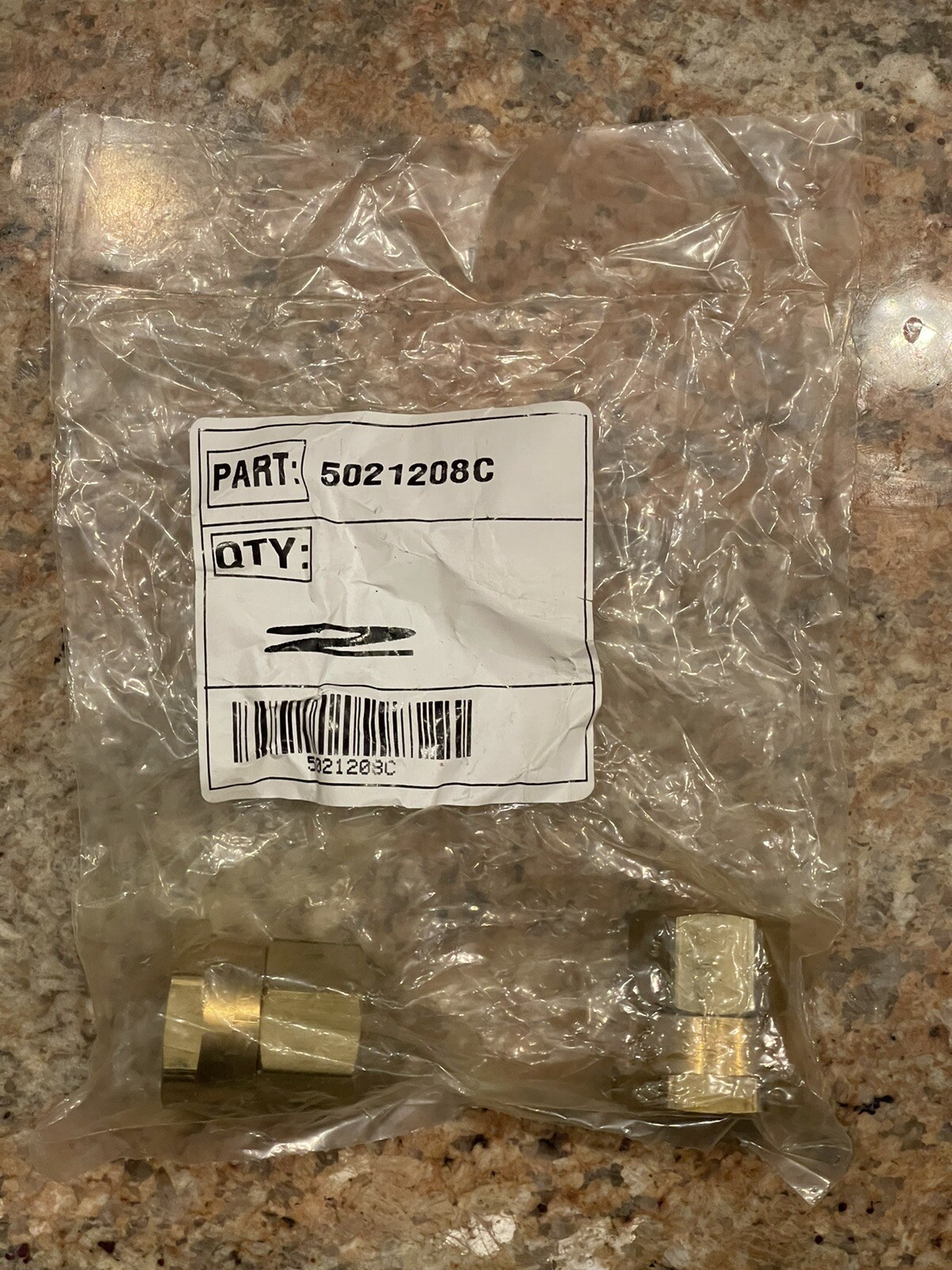 Dixon Brass 5021208c 3/4in Female GHT Swivel x 1/2in Female NPTF, Brass