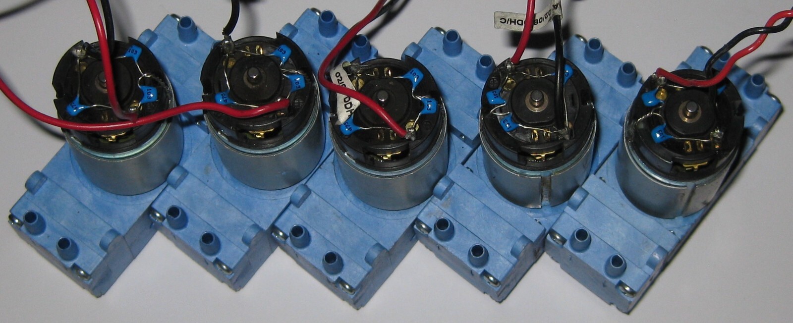 5 X Mini Diaphragm Hargraves Air and Gas Dual Head DC Pump – 11 l/min – 12 VDC