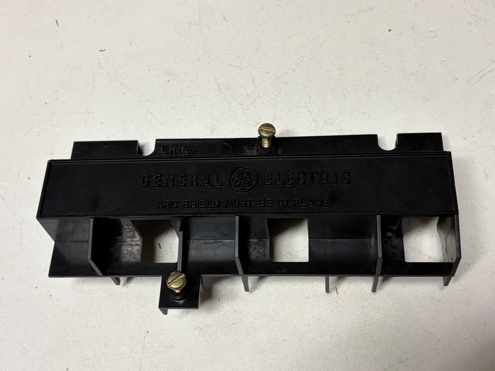 GE Line Arc Shield for ADS36200HD Panelboard Switch