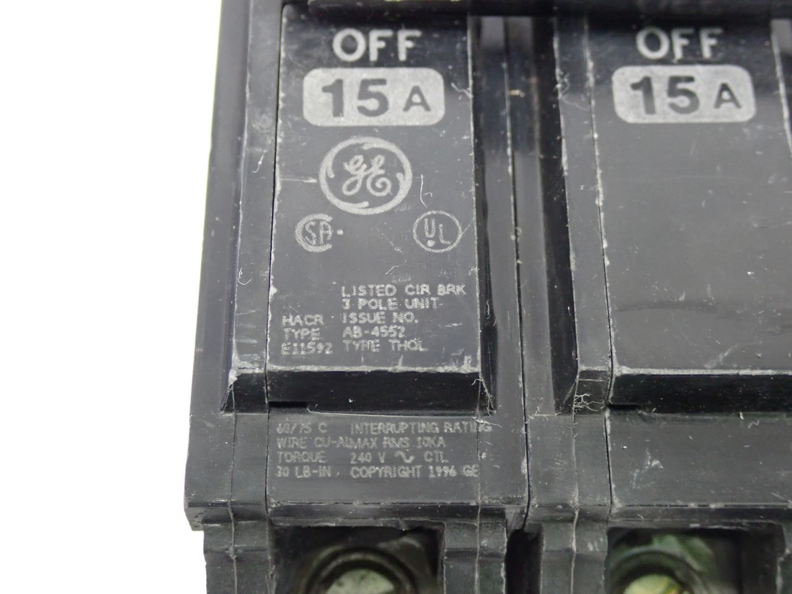 GE General Electric THQL32015 15 amp 3 pole plug in breaker 240 volt THQL chip