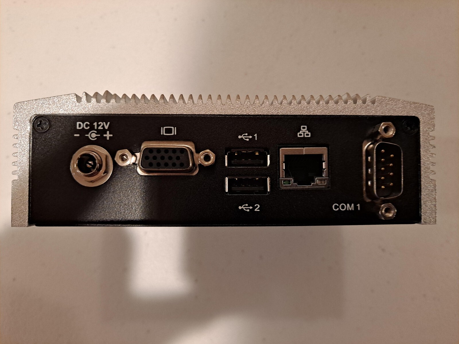 Advantech ARK-1122 Embedded PC
