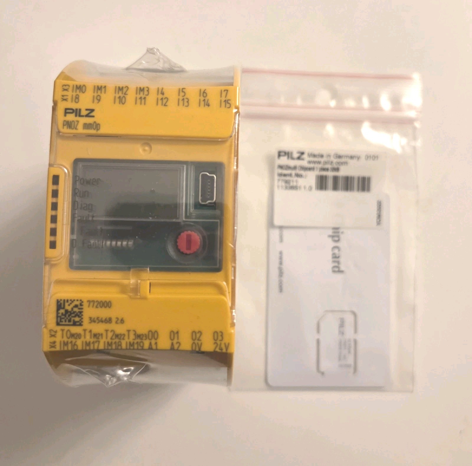 Mushroom PNOZ mm0p 772000 Brand New Sealed [12 Months Warranty]