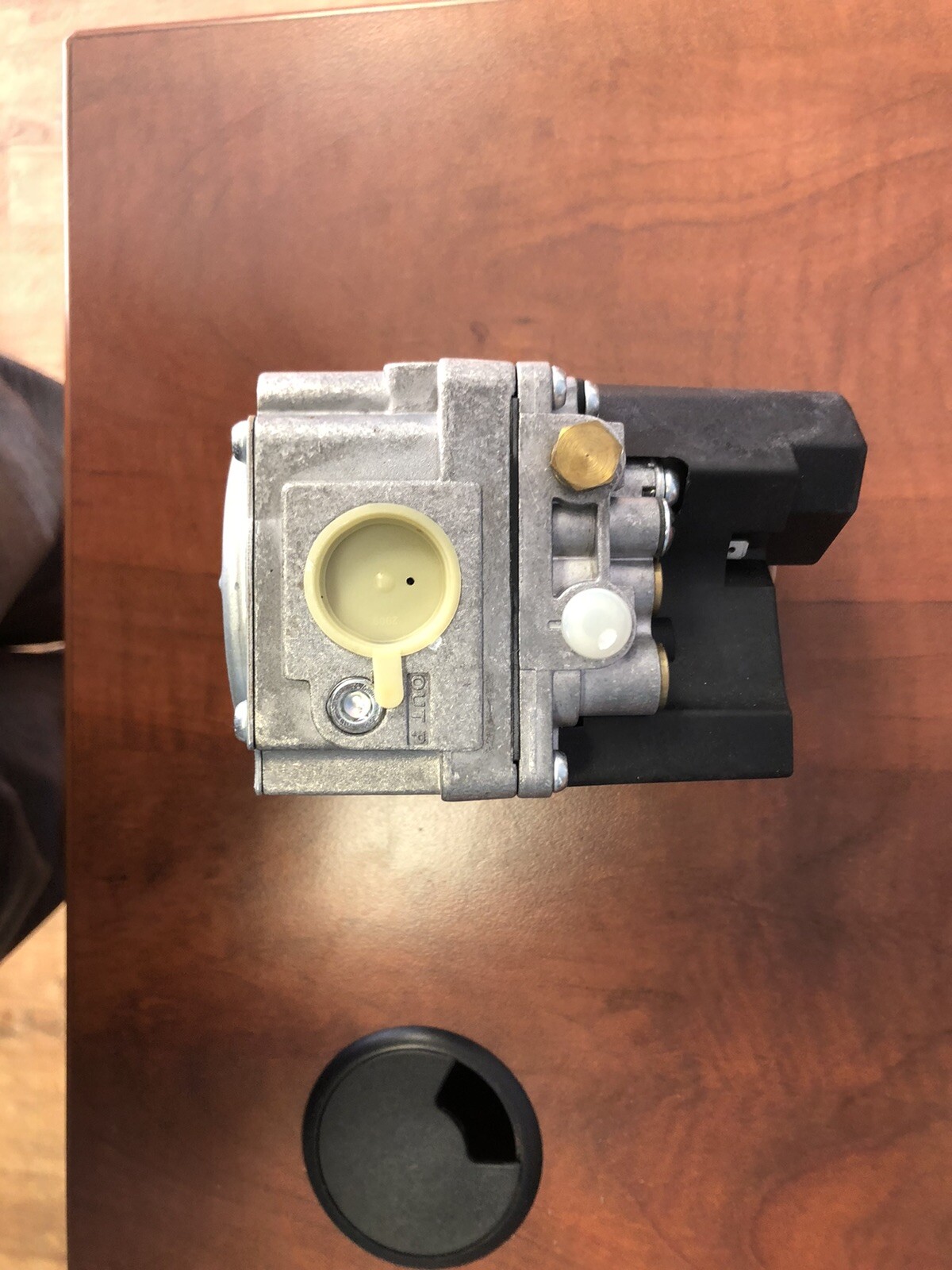 3/4″ 36H Two-Stage Gas Valve, Reducer Bushings (Two 3/4-inch to 1/2-inch), 24V,