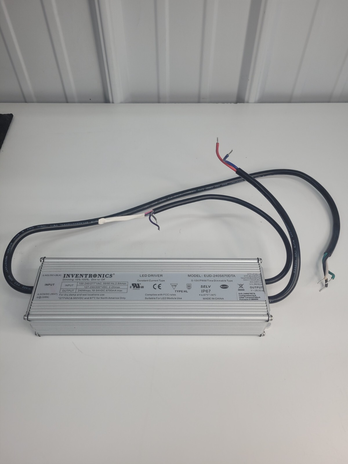 INVENTRONICS EUD-240S670DTA LED DRIVER 240w 6700mA Programmable dimmable NEW v1