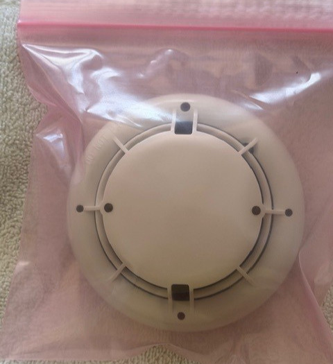 SILENT KNIGHT SD505-PHOTO SMOKE DETECTOR HEAD (51 AVAIL., 1 YR. PROT. PLAN INC.)