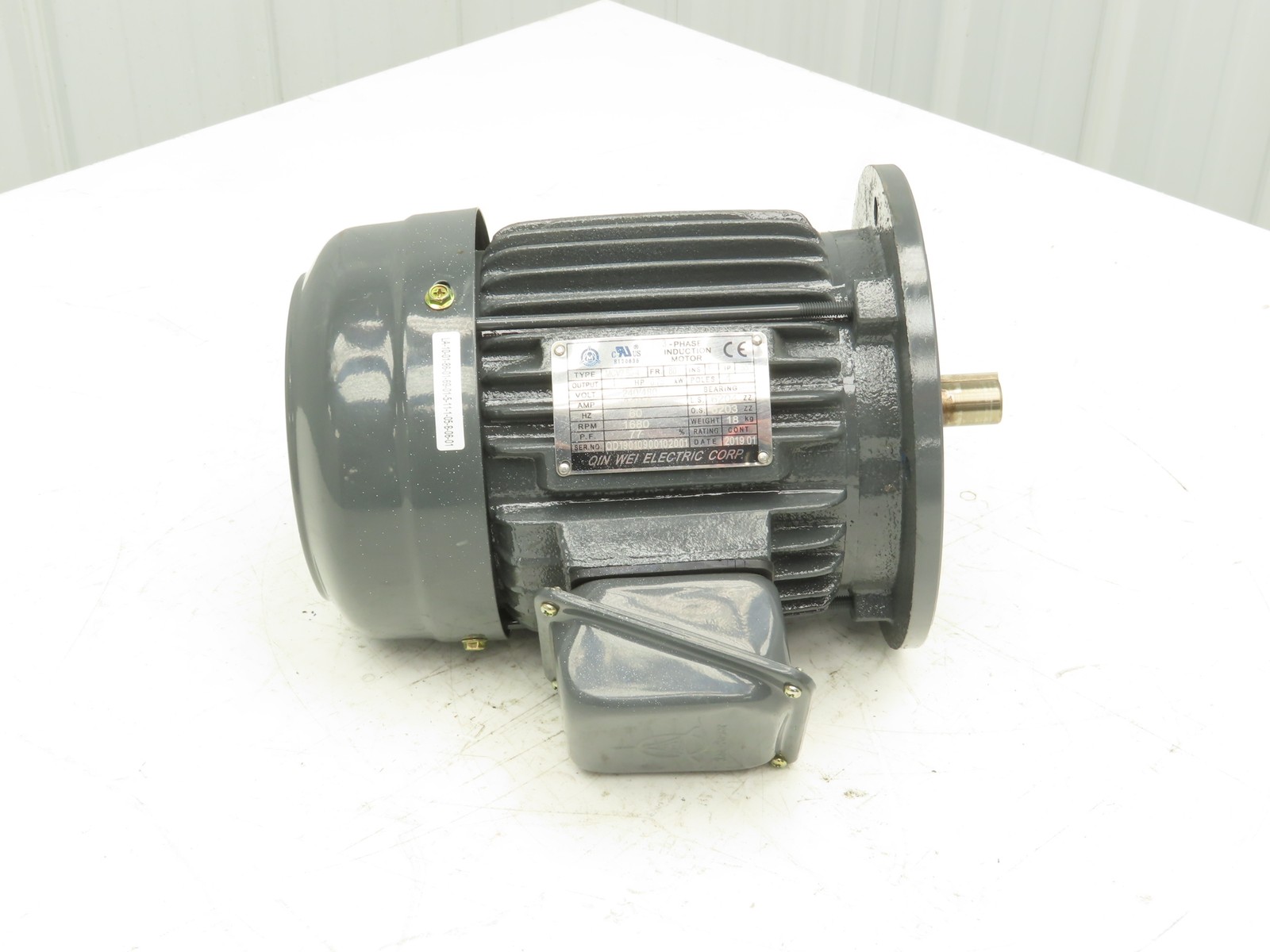 Qin Wei Electric MCV280-4 AC Motor 1Hp 1680rpm 240/480V 3PH IEC80