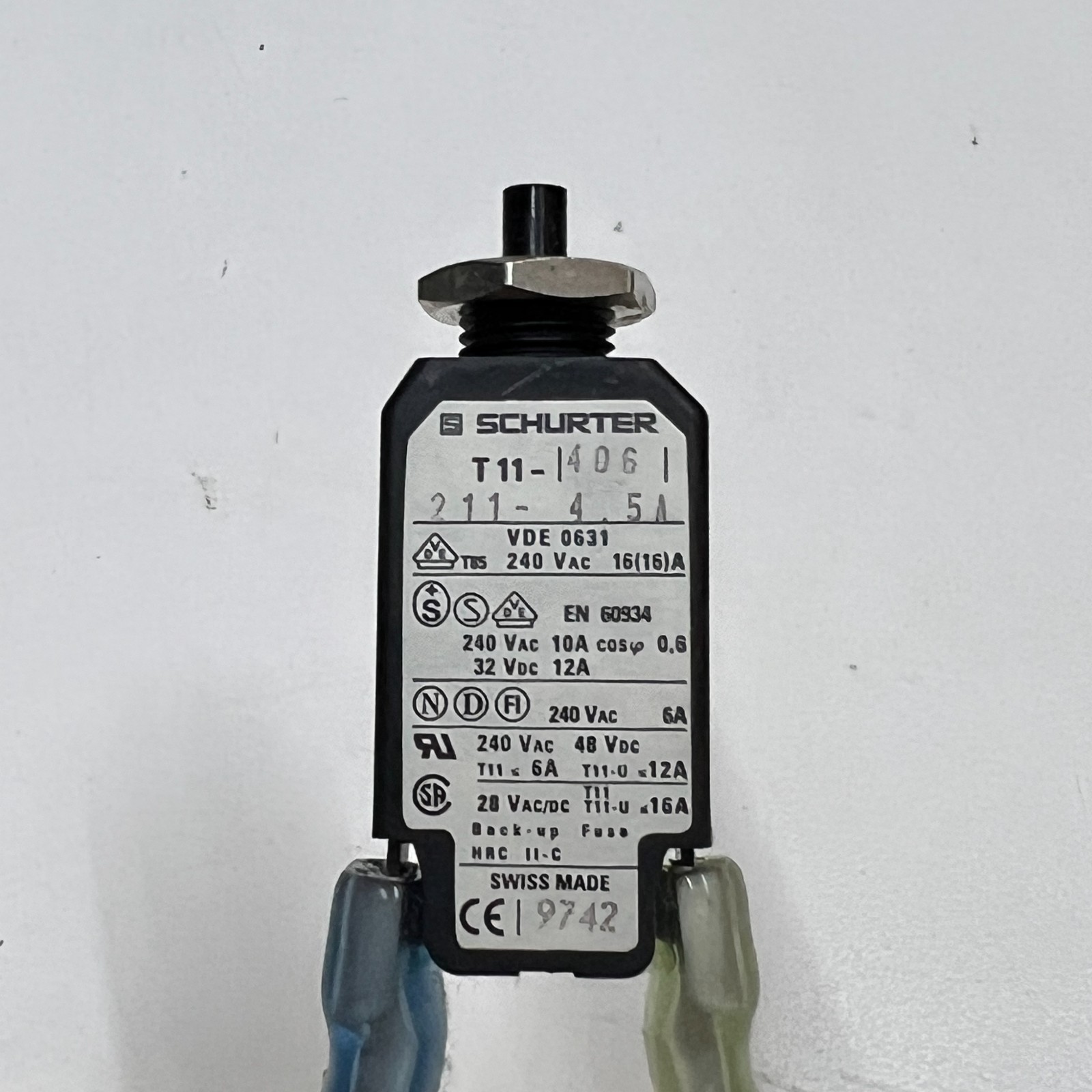 1Pc SCHURTER T11-211 4.5A 4 Thermal Circuit Breaker T11-211 Series 1 Pole