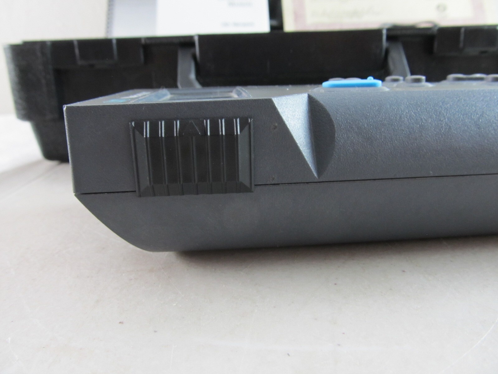 NEWPORT OPTICAL POWER METER MODEL 840 w/ Case, Power Adapter