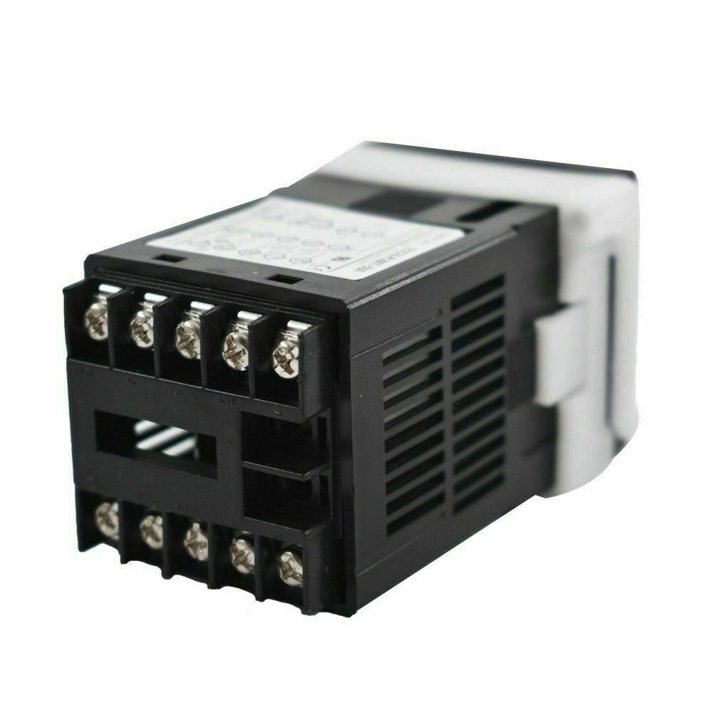 New in box OMRON Temperature Controller E5CN-R2MT-500 100-240V E5CNR2MT500