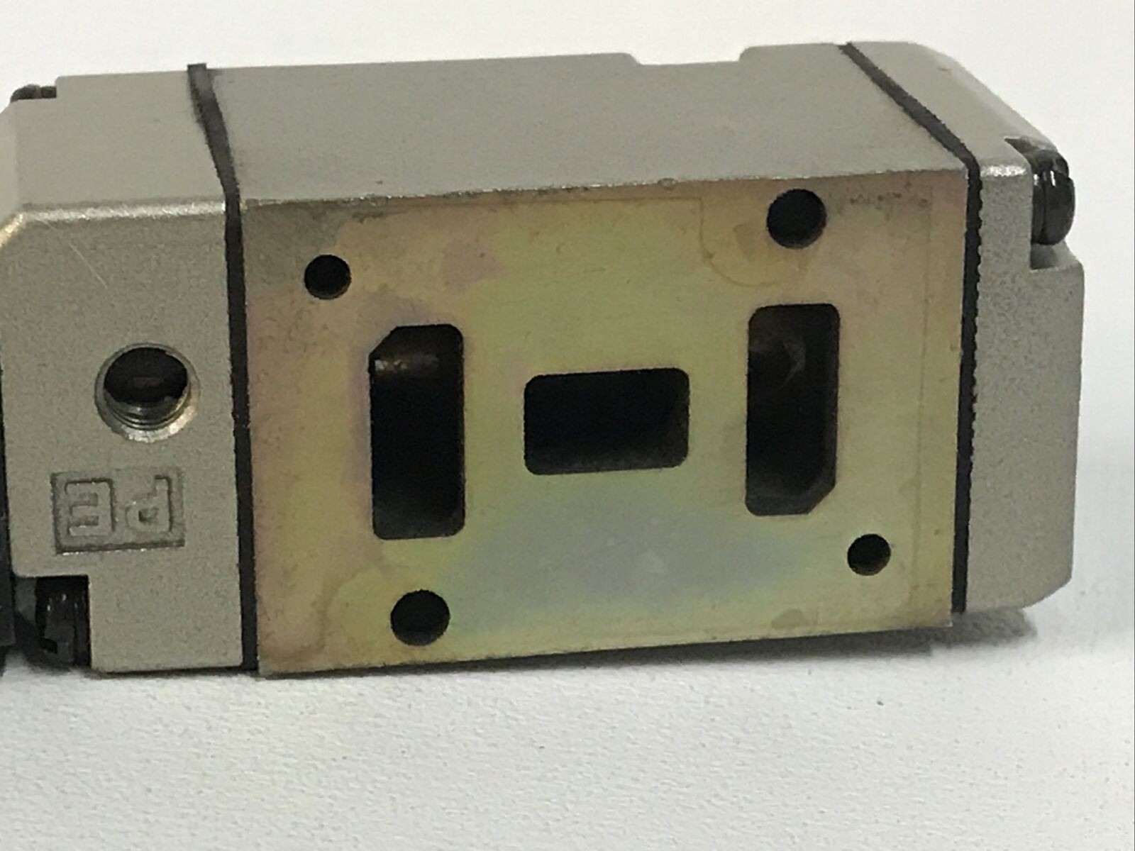 SMC VP344 Solenoid Valve 0.2-0.8MPa 21-26VDC