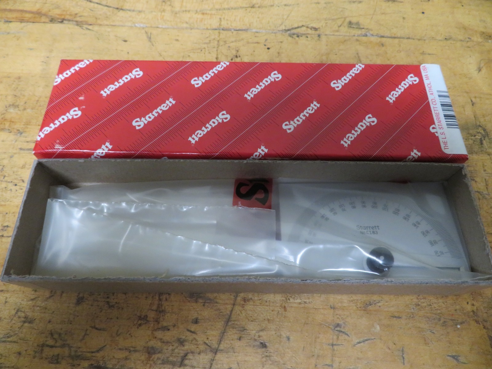 Starrett C183 – 6 Inch Long Blade, 180 Max Measurement, 1 Dial Graduation QH11