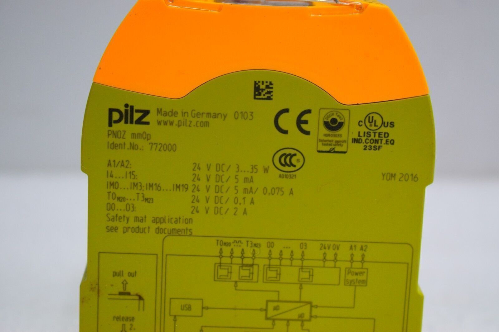 PILZ 772000 PNOZ mm0p CONFIGURABLE SAFE COMPACT CONTROLLERS NEW OPEN