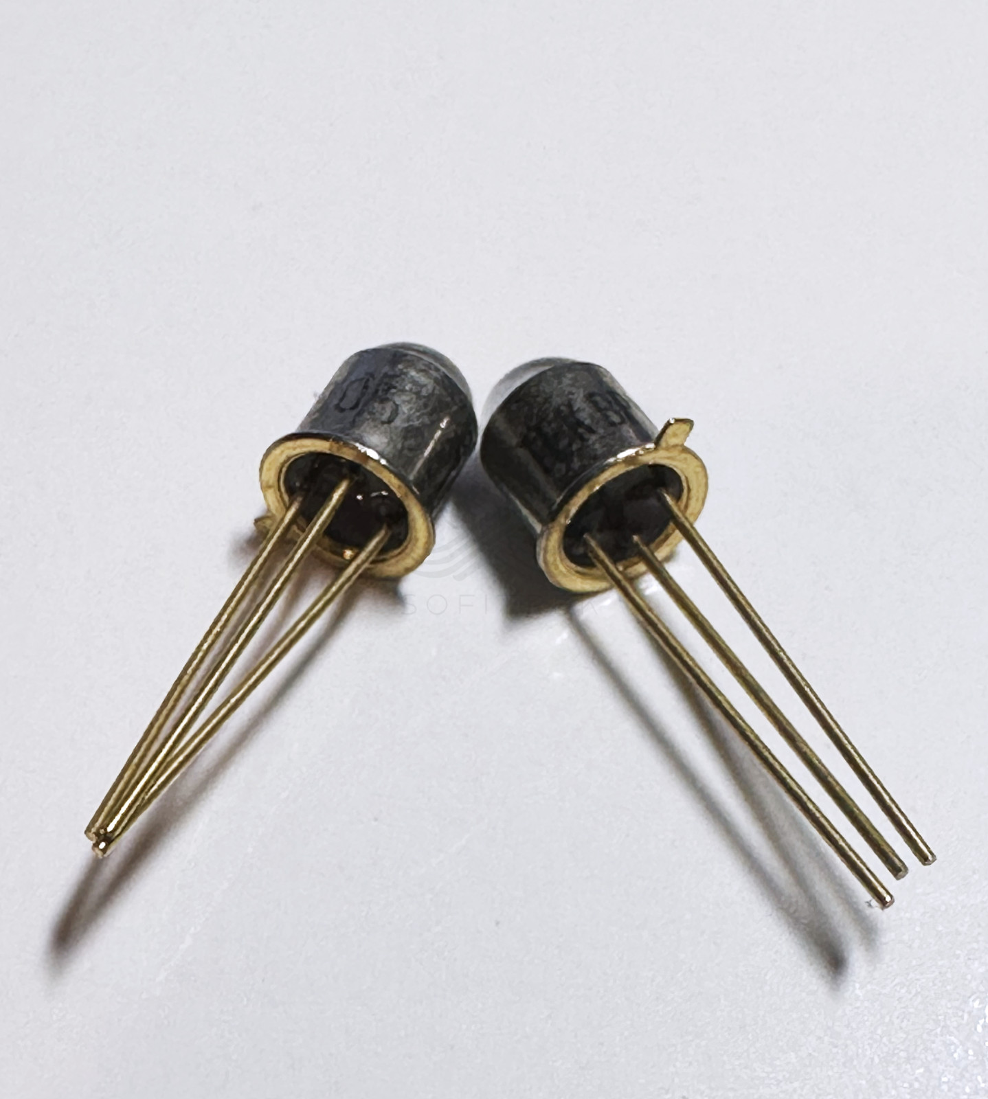 5PCS BPW77NA TFK NPN Phototransistor 70V 50mA TO-18 Metal Case