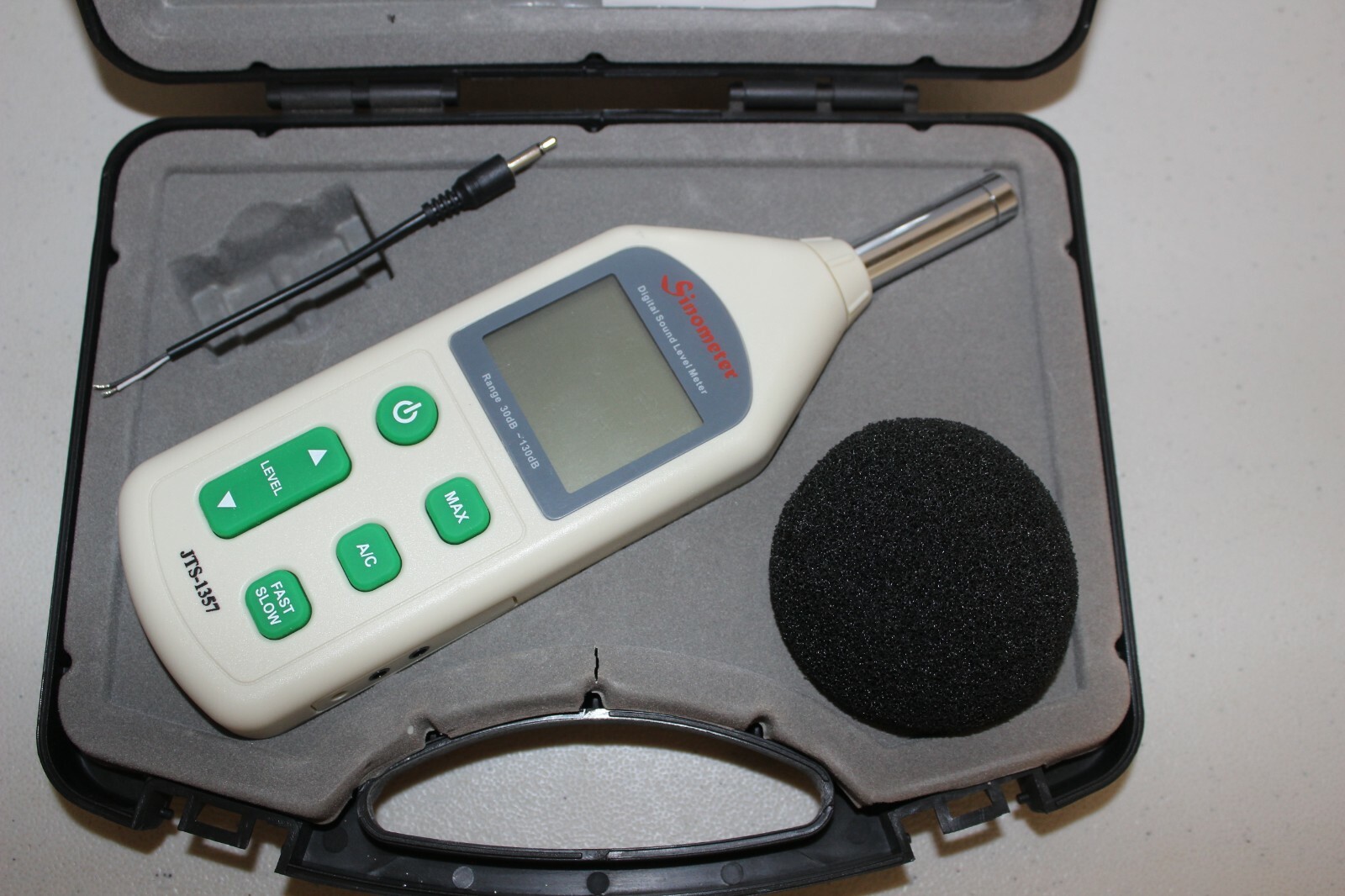 Intellisafe Intell Instruments Model JTS-1357 Digital Sound Level Meter 30db-130