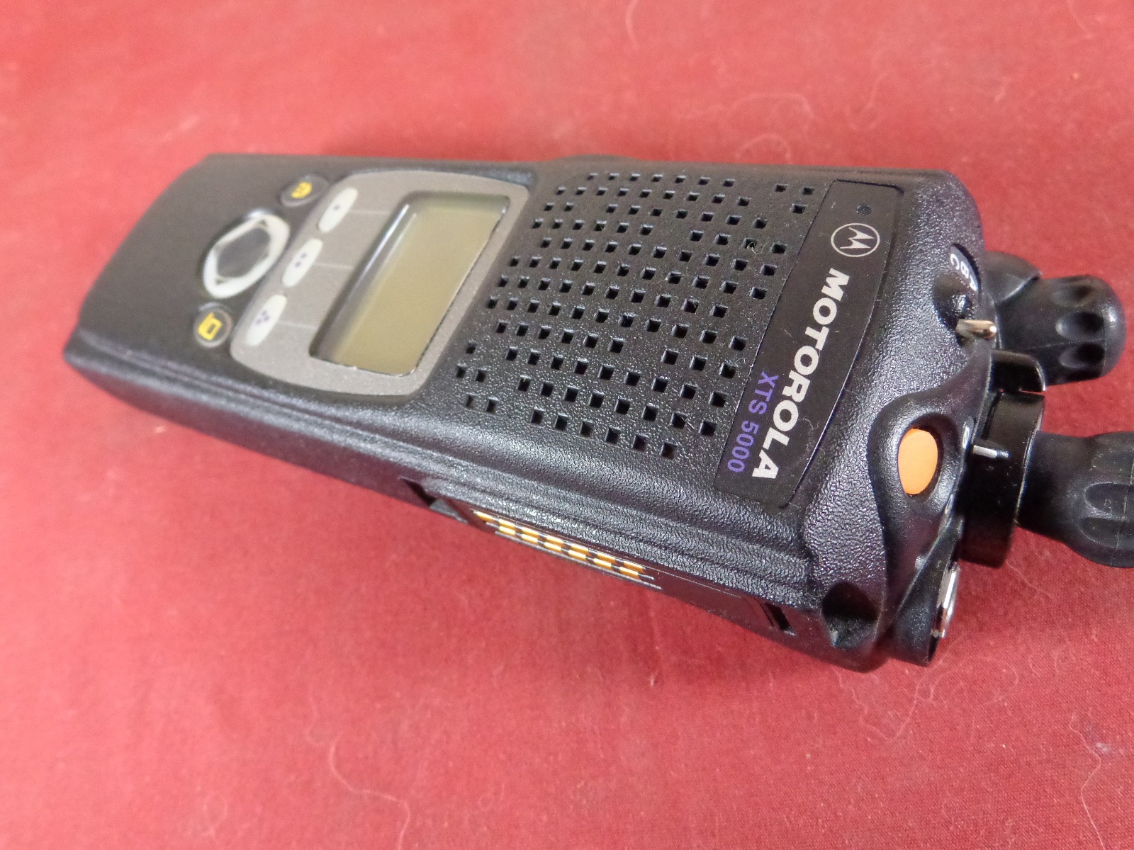 Motorola XTS5000 700/800 P25 Radio H18UCF9PW6AN with antenna ONLY – FREE SHIP