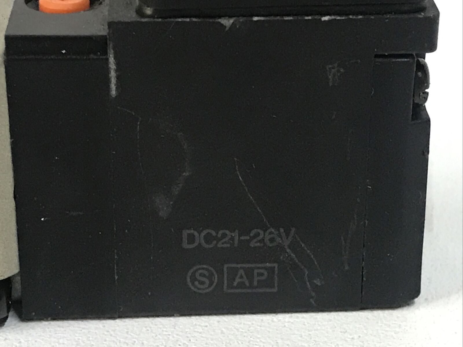 SMC VP344 Solenoid Valve 0.2-0.8MPa 21-26VDC