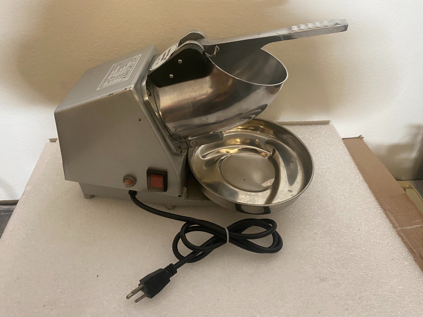 Taizhou Shark Food Ice Crusher SKY789 180W 1450 r/min IPX1 Electric Ice Shaving