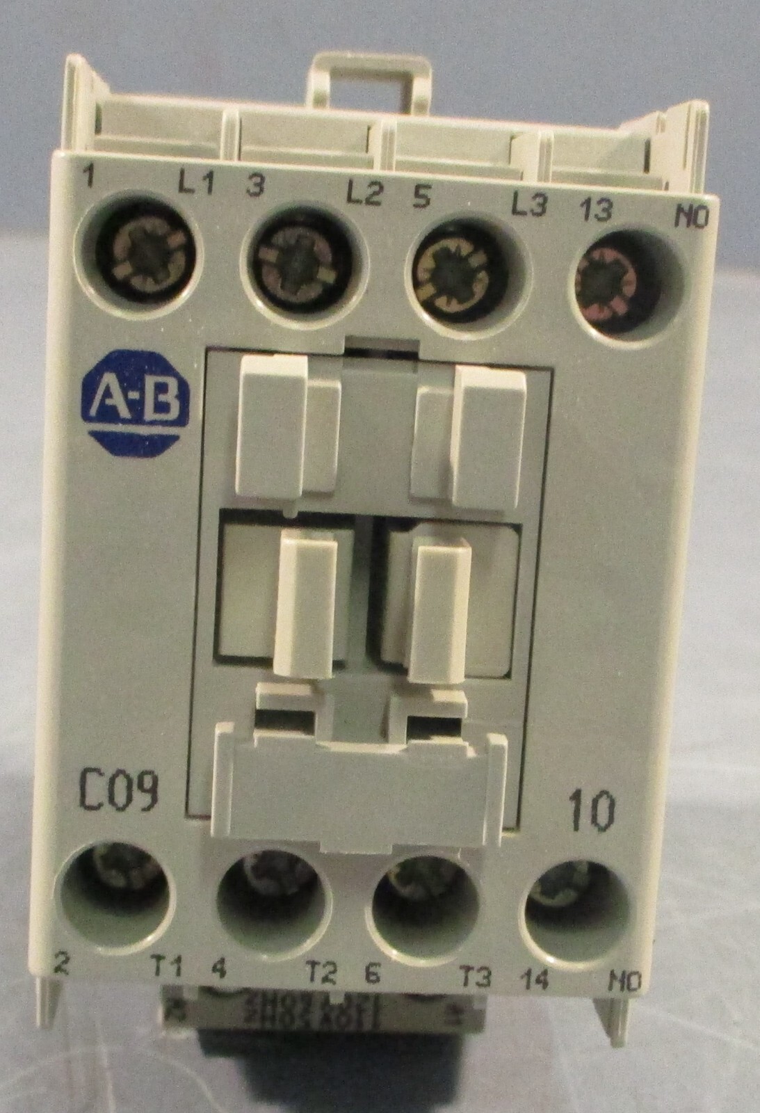 Allen Bradley 100-C09UD10 Ser A Contactor 110V50/120V60HZ 3 Pole