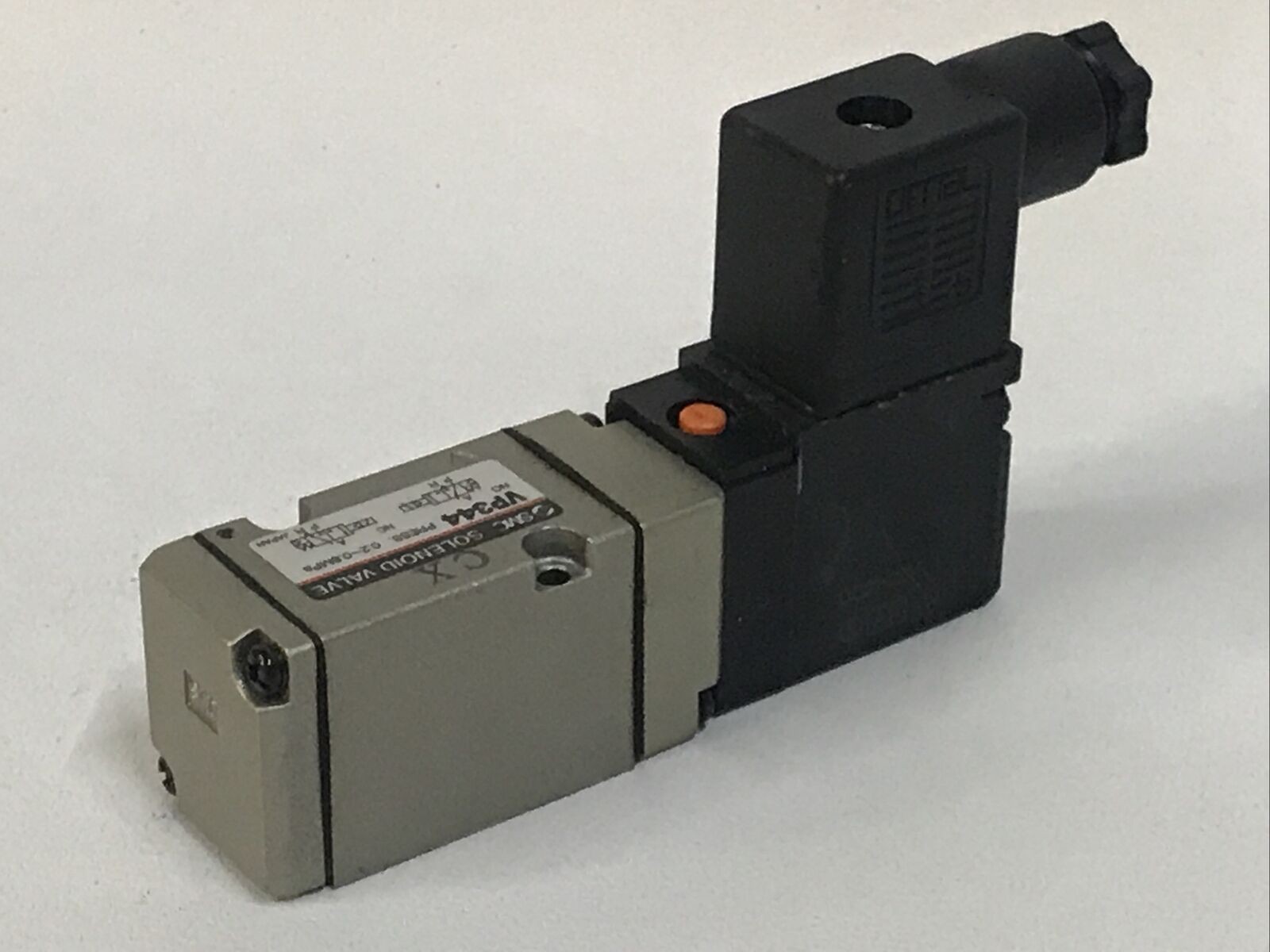 SMC VP344 Solenoid Valve 0.2-0.8MPa 21-26VDC