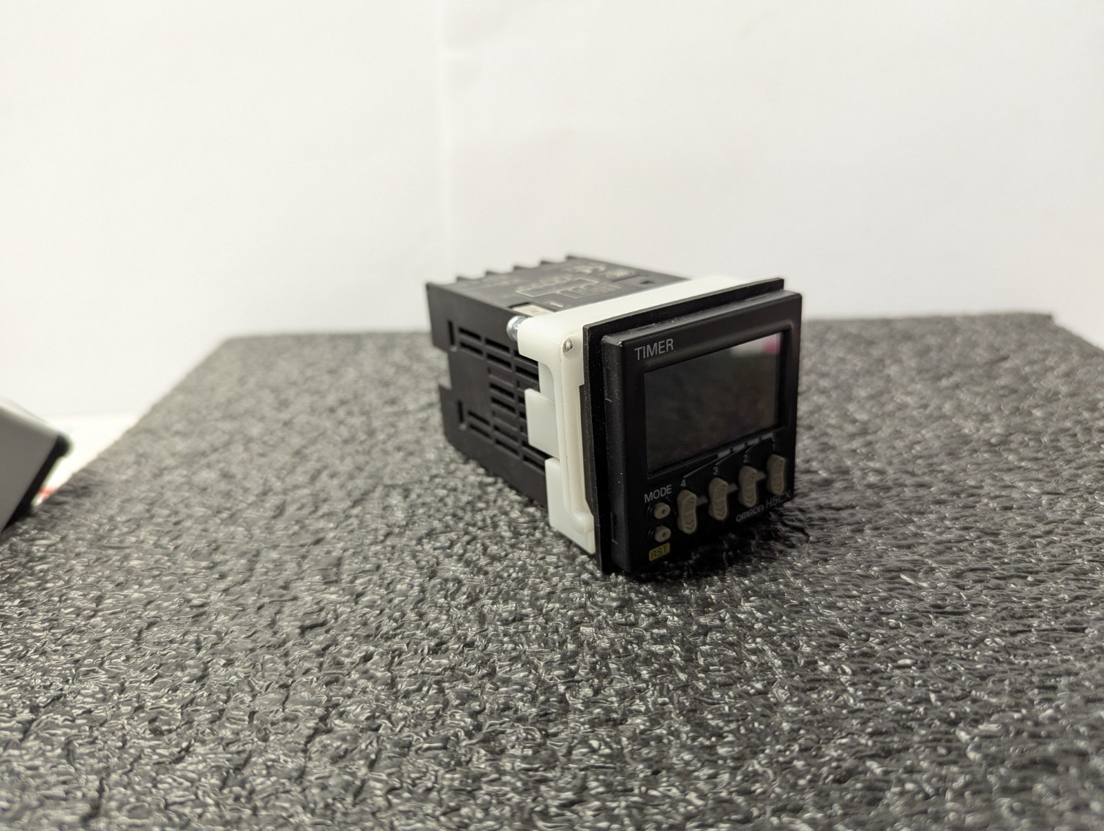 OMRON H5CX-A-N Fully Working, 100-240VAC Timer