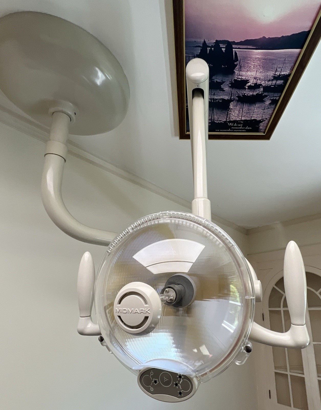 Midmark Dental Light Ceiling Mounted Model 153637-001 Works Great!!