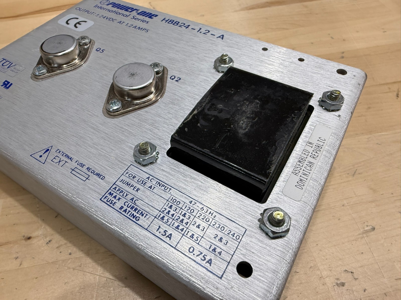 Power-One HBB24-1.2-A Power Supply 24V 1.2A Linear Regulated