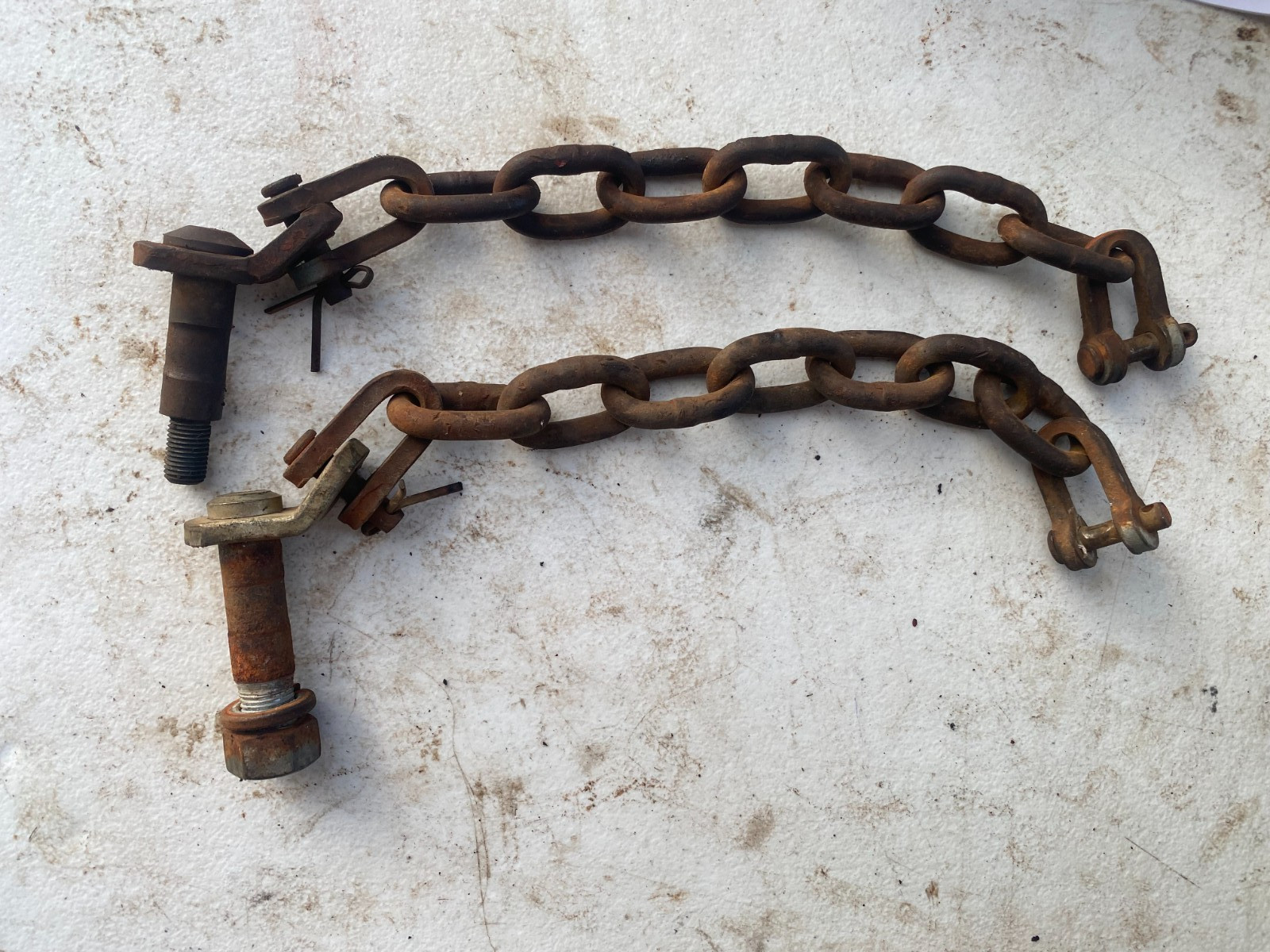 Ford Tractor 600-800 3PT Sway Chains W/Clevis & Bolt (2)