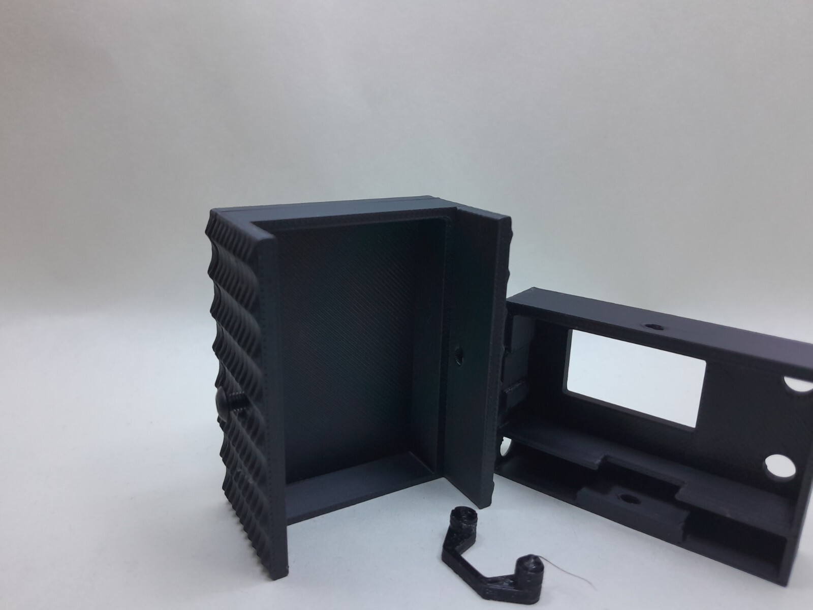 Meshtastic Heltec V3 node case only Holds 2000mah battery 3D printed BLACK