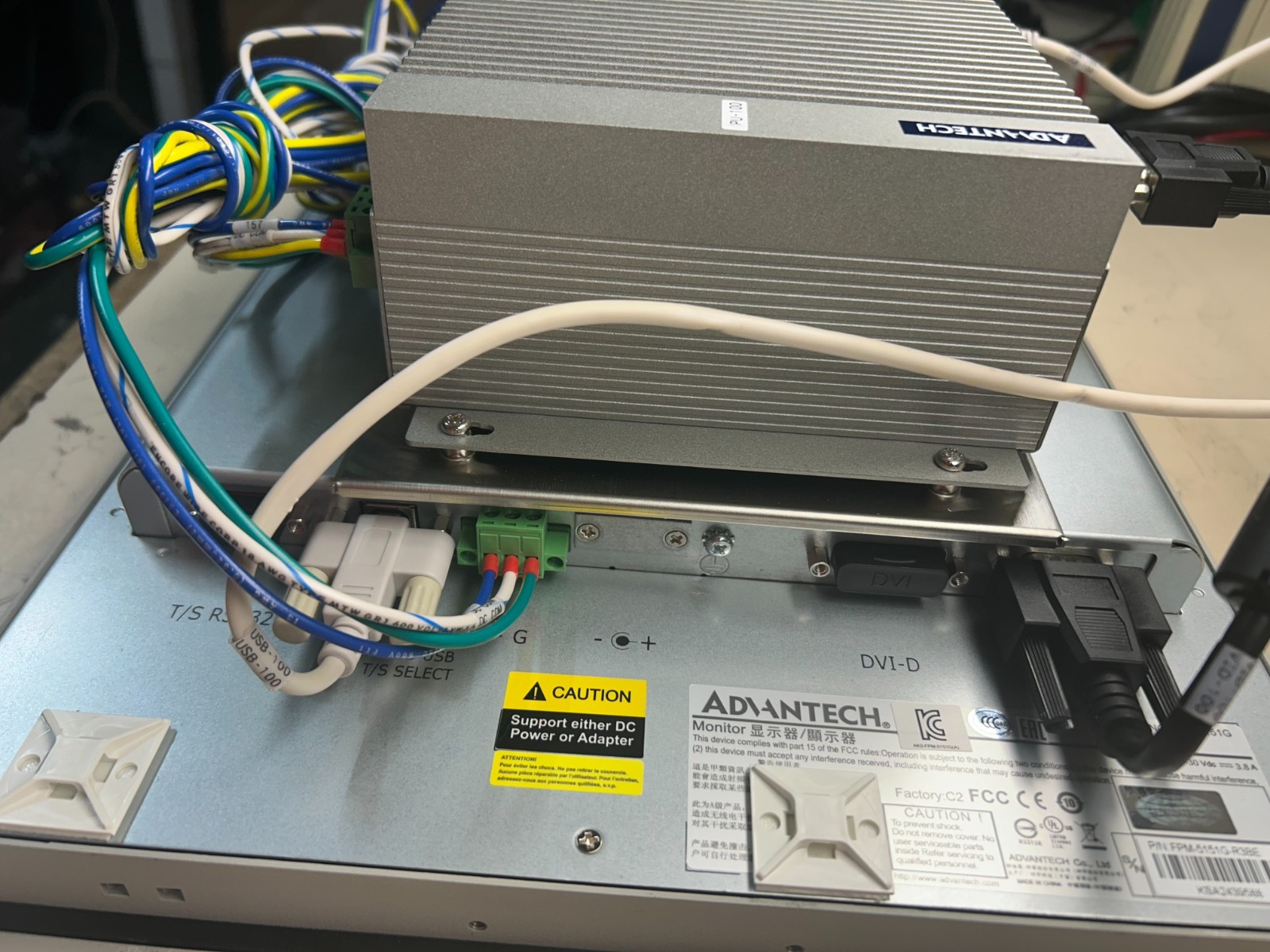 Advantech Embedded Automation package UNO-2184G & FPM-5151G Touchscreen