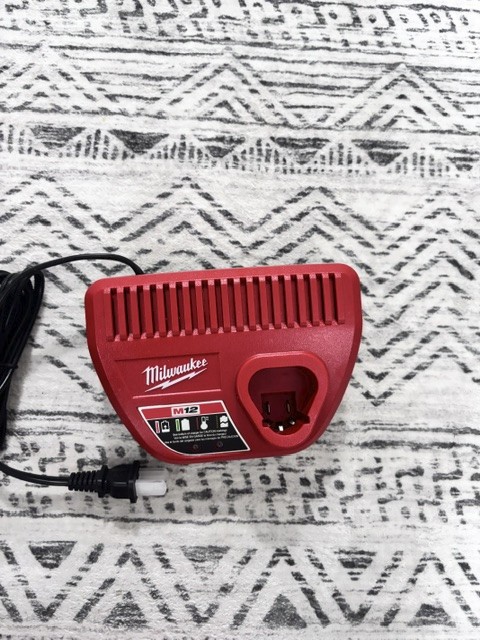 Milwaukee M12 12V Lithium-Ion Cordless M-SPECTOR 360-Degree 4 ft. Inspection Cam