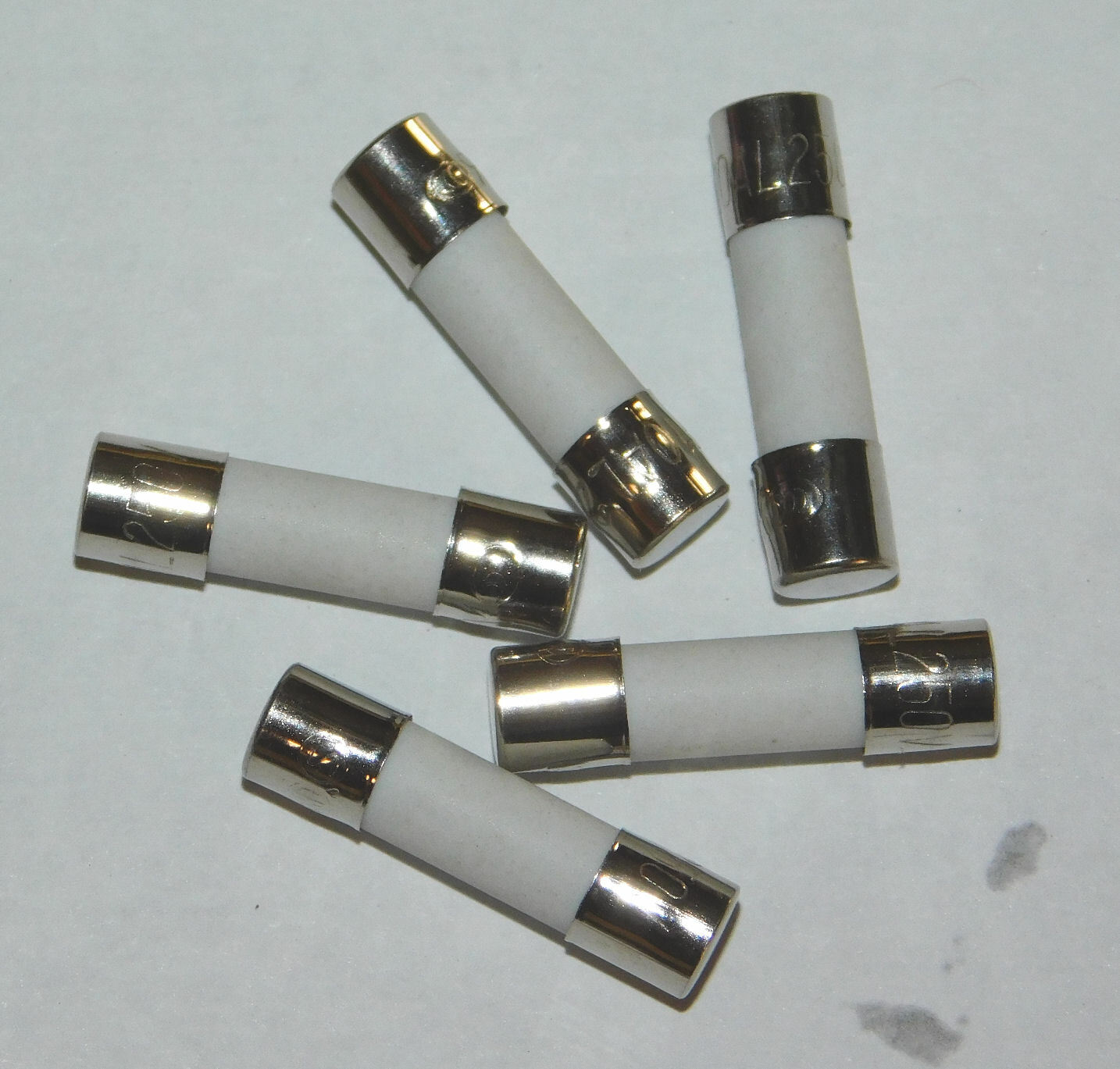 (5) 5A T5A 250V 5X20mm (3/16″ x 3/4″) SLOW BLOW Ceramic Fuse ~ Fast USA Shipping