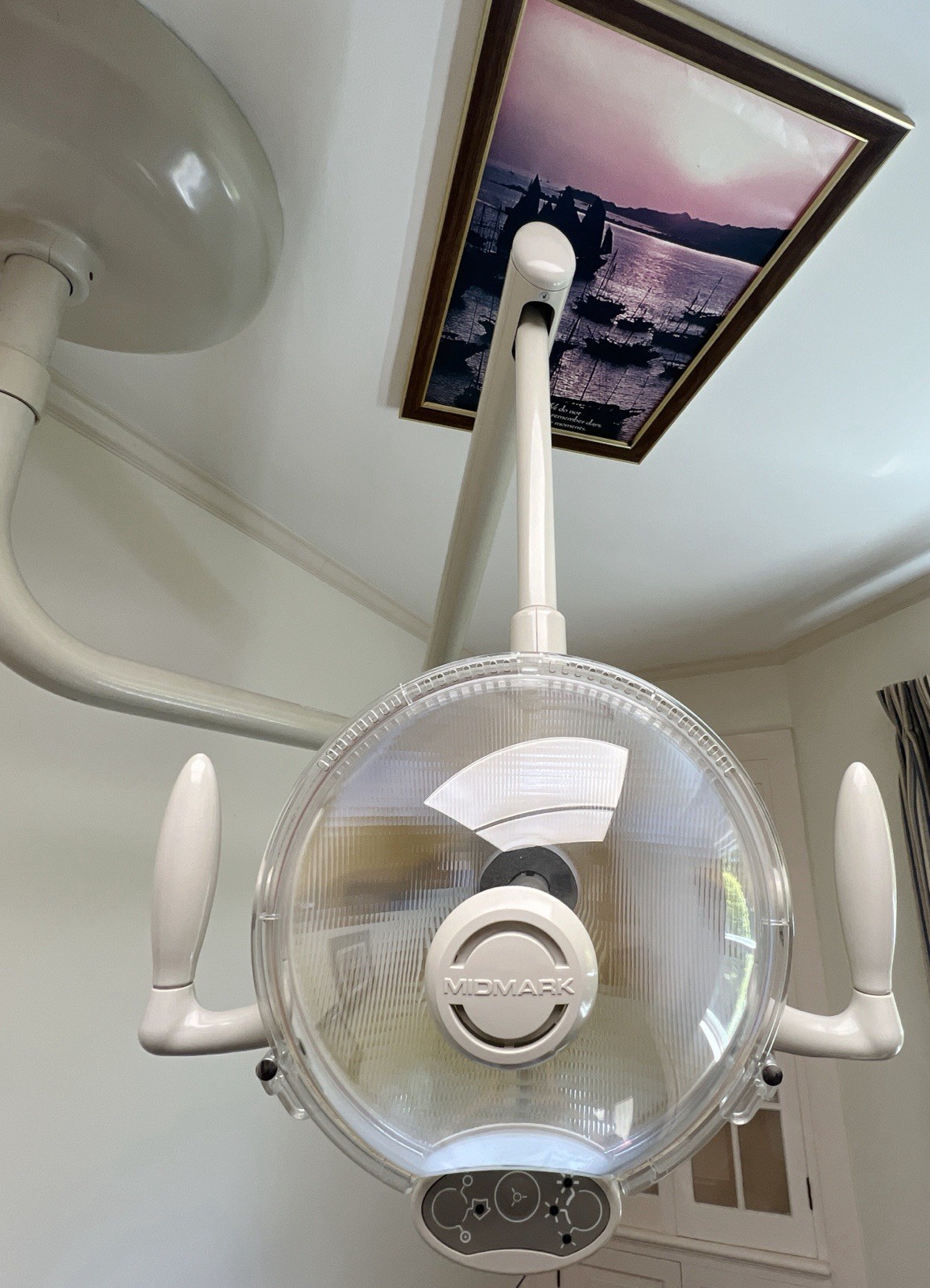 Midmark Dental Light Ceiling Mounted Model 153637-001 Works Great!!
