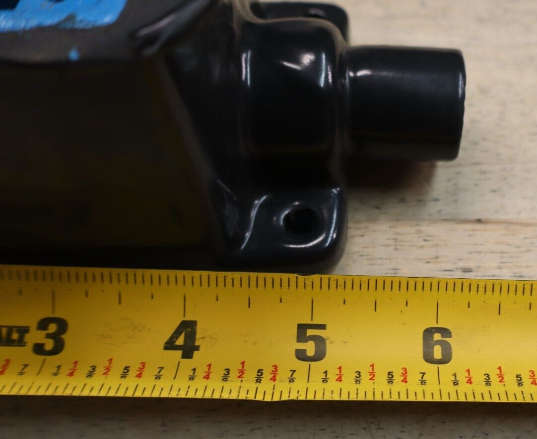 T&B OCAL Single Gang Box Conduit Fittings PVC Coated 1/2″ – D7