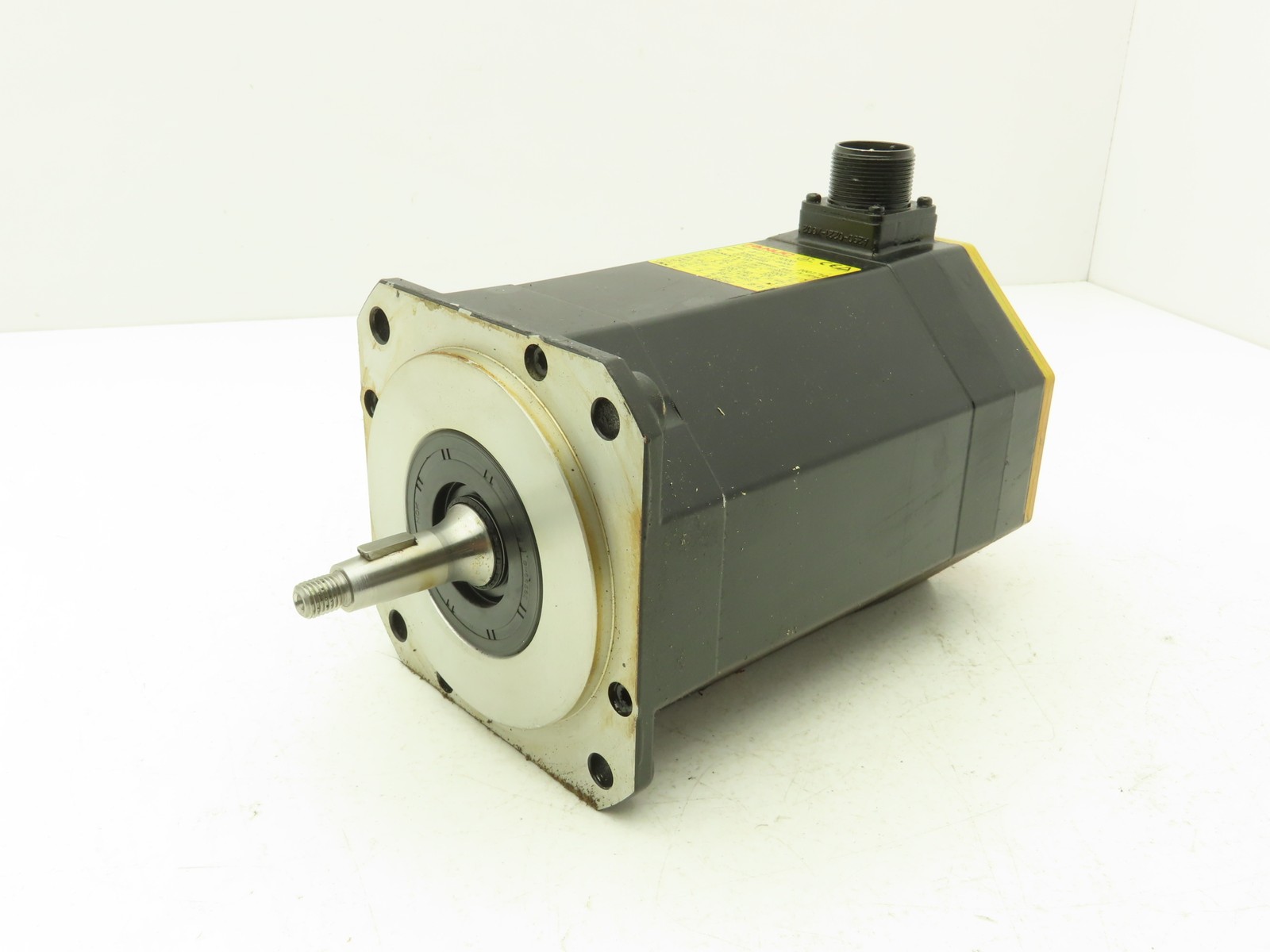 Fanuc A06B-0227-B000 AC Servo Motor 1.6kw 3000 RPM Encoder A860-2000-T301