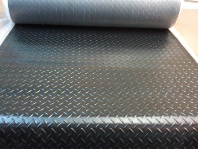 DIAMOND RUBBER MATTING 1/8 thk x 36″WIDE x 18 ft FREE SHIPPING